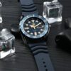 Orologio automatico da uomo resistente all’acqua con quadrante blu