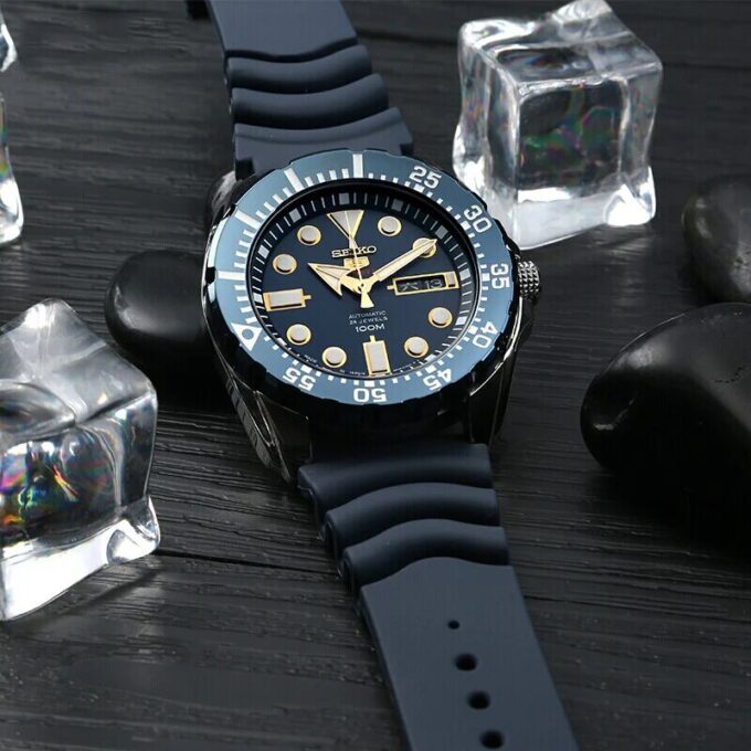 Orologio automatico da uomo resistente all’acqua con quadrante blu