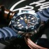 Orologio automatico da uomo resistente all’acqua con quadrante blu
