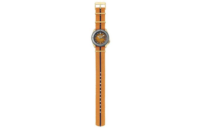 Orologio meccanico crossover in edizione limitata della serie Naruto Giallo
