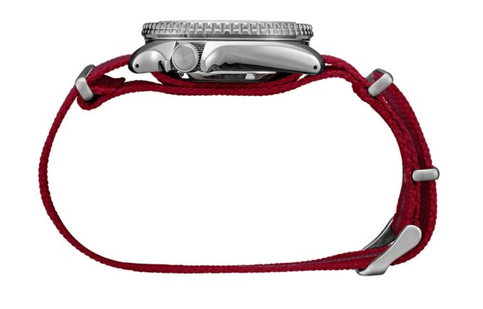 Orologio meccanico crossover in edizione limitata della serie Naruto Rosso