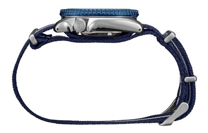 Orologio meccanico in edizione limitata della serie Naruto, blu navy