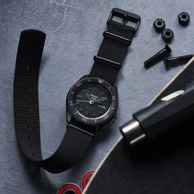 SRPD79 Serie 5 Sports SKX SRPD79 Serie 5 Sports SKX